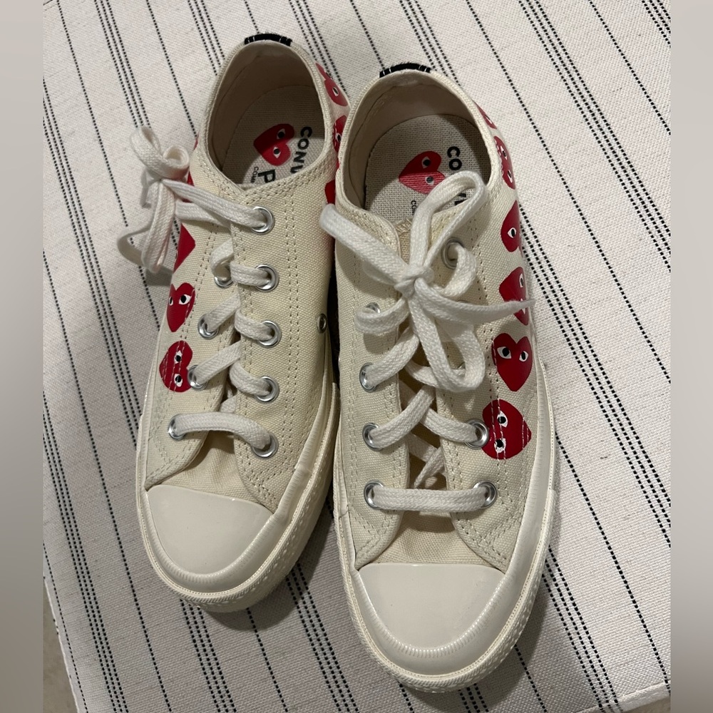 Comme des garçons PLAY converse